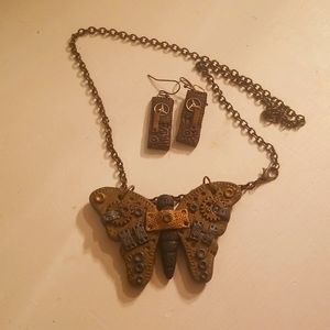 Unique earrings and necklace set